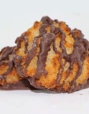 Jennies Organic Chocolate Drizzle Coconut Macaroons, 5.25oz | Dairy Free | Gluten Free | Peanut Free | Individually Wrapped