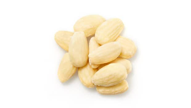 Yupik Whole Blanched California Almonds, 2.2 lb, Skinless, Unsalted, Gluten-Free, Kosher, Raw, Good Source Of Protein, Fiber, Iron & Calcium, Low In