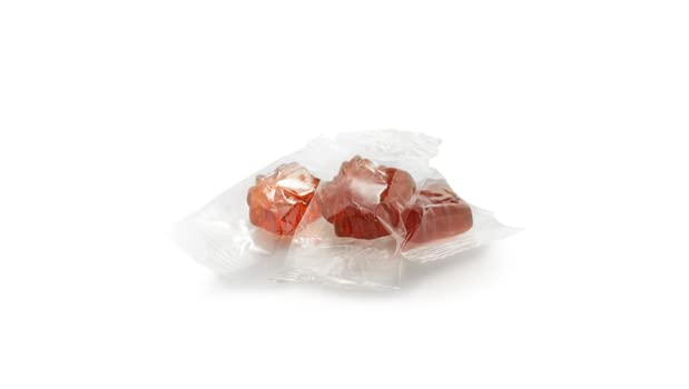 Yupik Maple Leaf Hard Candies With Pure Maple Syrup, 2.2 lb (35.2 oz), Individually Wrapped, Made in Canada, Authentic Flavor, Sweet Candy, Delicious