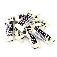 Hershey's Cookies 'n' Creme Snack Size Bars - 2 Pound (32 oz) - Hershey's Bulk Candy - Individually Wrapped Chocolate - By Queen Jax
