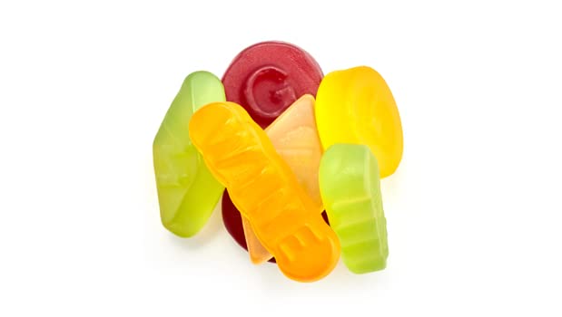 Yupik Organic Veggie Wine Gums, Gelatin-Free, 1.1 lb (17.6 oz), Gluten-Free, Vegan, Non-GMO, Natural Colors & Flavors, Made from Fruit Juice, Sweet