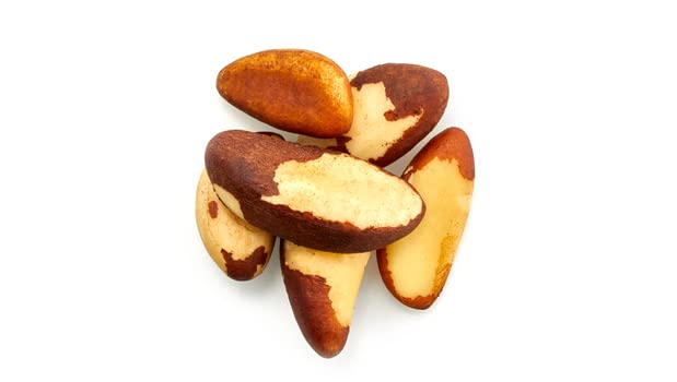 Yupik Raw Brazil Nuts, 2.2 lb (35.2 oz), Gluten-Free, Kosher, Shelled, Unsalted, Unroasted, Raw Nuts, Nutritious Healthy Snacks, Rich in Selenium