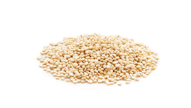 Yupik Organic White Quinoa, 2.2 lb (35.2 oz), Non-GMO, Gluten-Free, Kosher, Vegan, Raw White Grains, Unsalted, Oil-Free, Plant-Based Protein, Source of Fiber, Great Replacement for Rice & Pasta