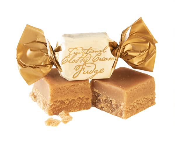 Gardiners of Scotland Handmade Fudge, Christmas Stag Clotted Cream Fudge 8.8 Ounce Tin