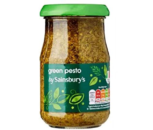 Sainsbury's Green Pesto 190g - A pesto sauce of basil, cheeses, cashew nuts and pine nuts.