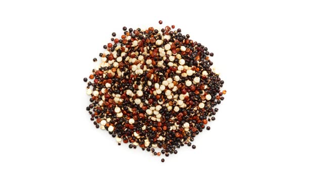 Yupik Organic Tri-Color Quinoa, 2.2 lb (35.2 oz), Non-GMO, Gluten-Free, Kosher, Raw Seeds, White, Red & Black Quinoa, Unsalted, Oil-Free, Source of Fiber & Iron, Ideal Rice & Pasta Replacement