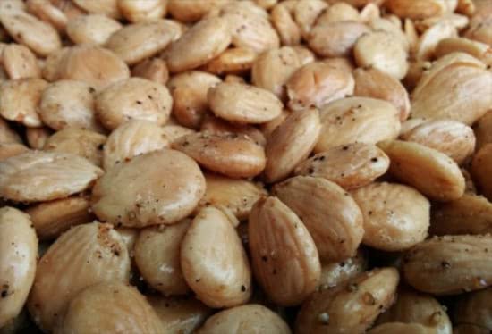 ES268 | Marcona Lemon Pepper | Almendras Marcona al Limón Picantes | 4 oz | Pack of 8