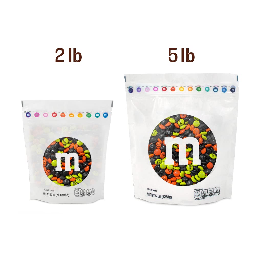 M&M’S WORLD Pre-Printed Halloween Candy - 2lbs of Bulk Candy in Resealable Pack for Halloween Party, Trick or Treat Favor, Halloween Dessert