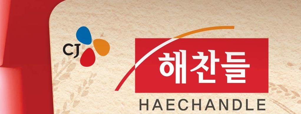 CJ Haechandle Korean Red Chili Pepper Paste Mild Spicy Gochujang Sauce 1.1LB Pack of 1