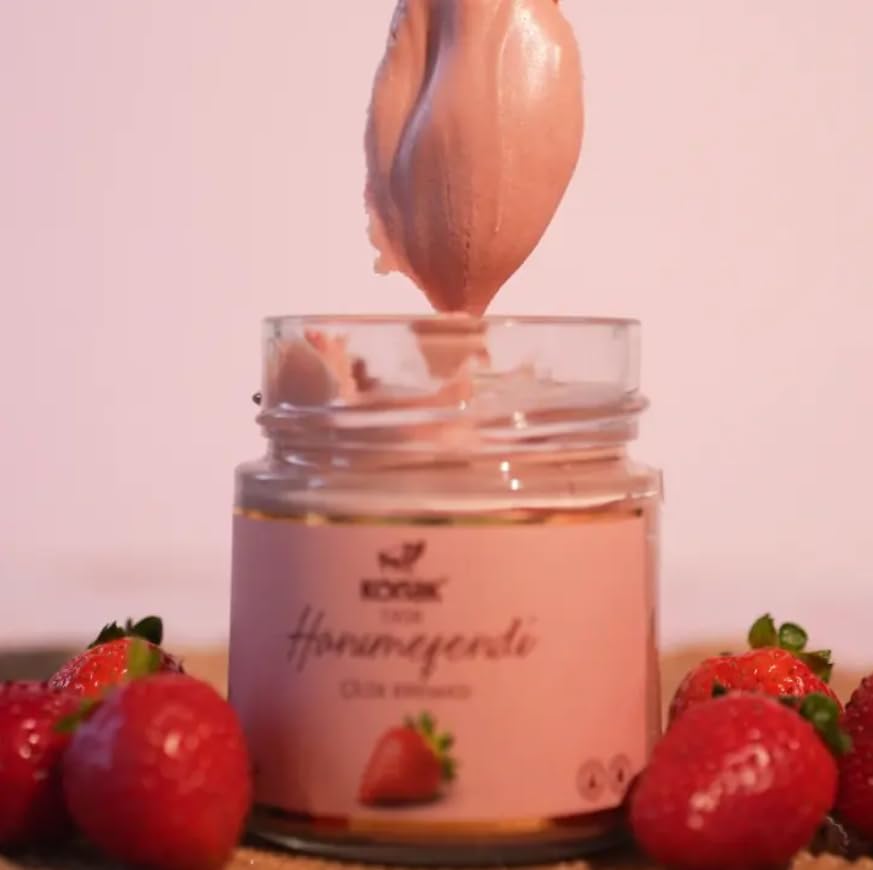 Dubai Chocolate Strawberry Cream Spread | Sweet & Fruity Premium Chocolate Filling | Authentic Luxury Dessert Spread | Smooth & Creamy - Pack of 1