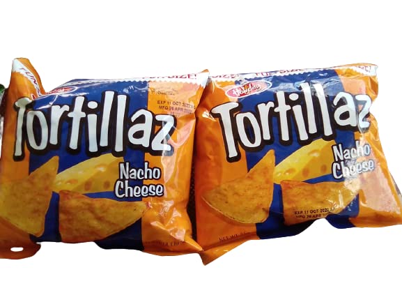 Holiday Fun Size Combo Assorted Pack of 8 (2 Bigfoot 2 Tortillaz 2 Cheeze Stiks 1 Cheeze Curls 1 Spicy Cheeze Balls