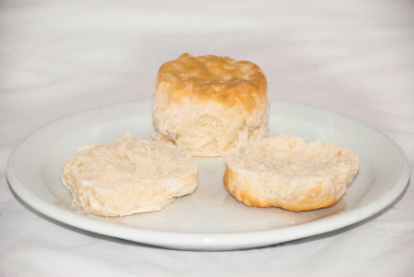 General Mills Pillsbury Unbaked Southern Style Biscuit Dough, 2.2 Ounce - 120 per case.