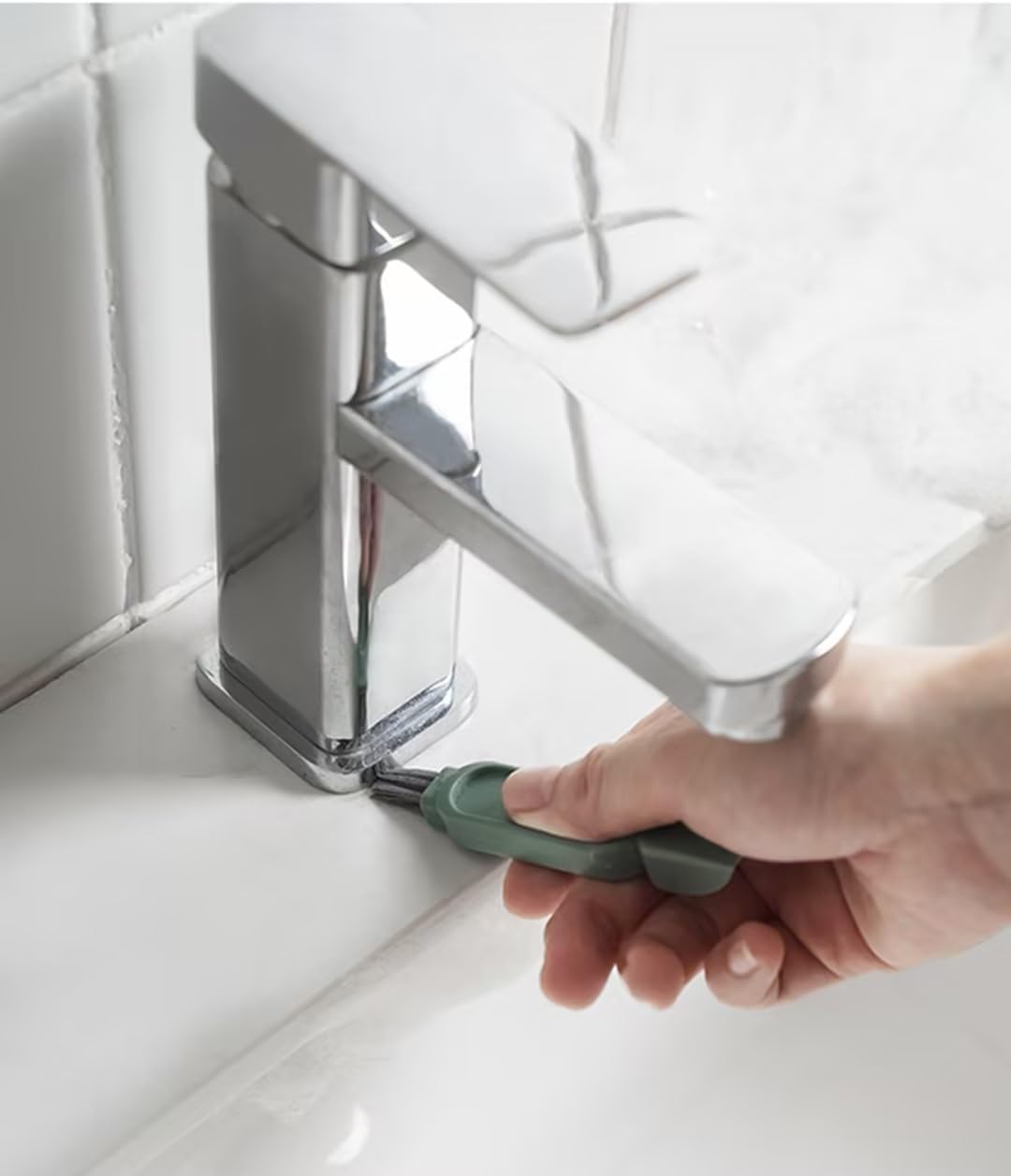 liuyongjun Cleaning Brush?Scrub Brush,Gap Cleaning Brush Household Cleaning Tools for Cleaning Kitchen, Bathroom,Tiles, Corners and Floors 3in 1