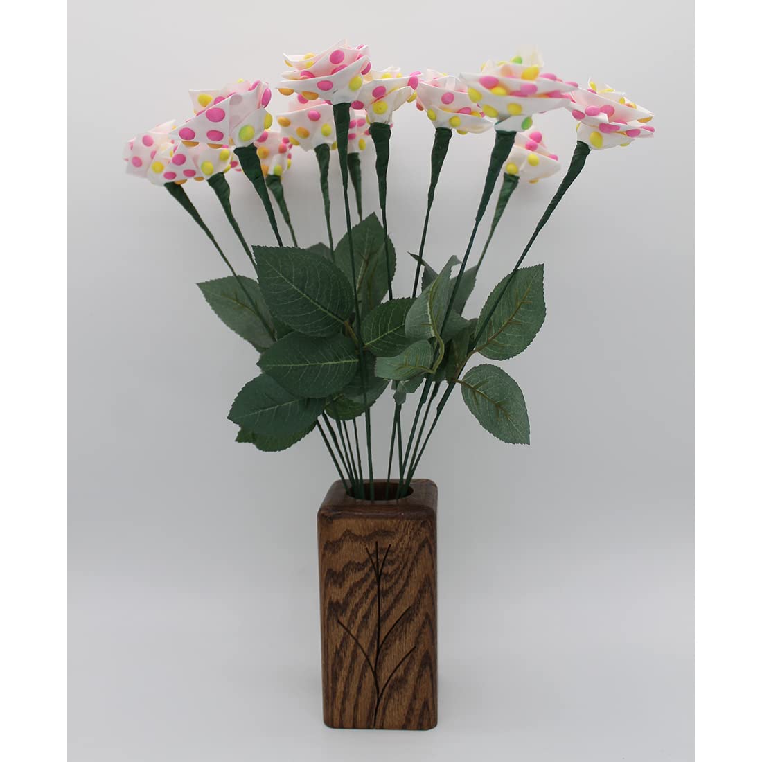 JustPaperRoses 6th Wedding Annniversary Gift of Traditional Candy Rose Bouquets by Year (6th Candy)