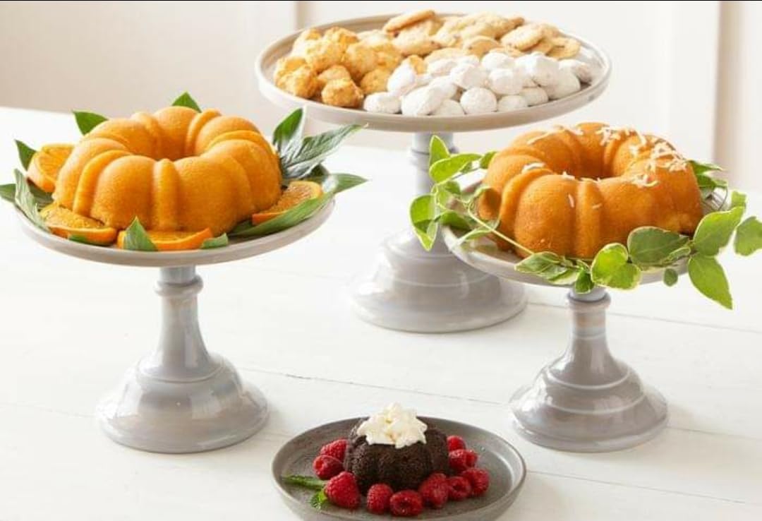 Dockside Market Direct From The Florida Keys Tropical Tower. A Gift Including Key Lime, Banana & Orange Cakes, Coconut and Key Lime Cookies. All