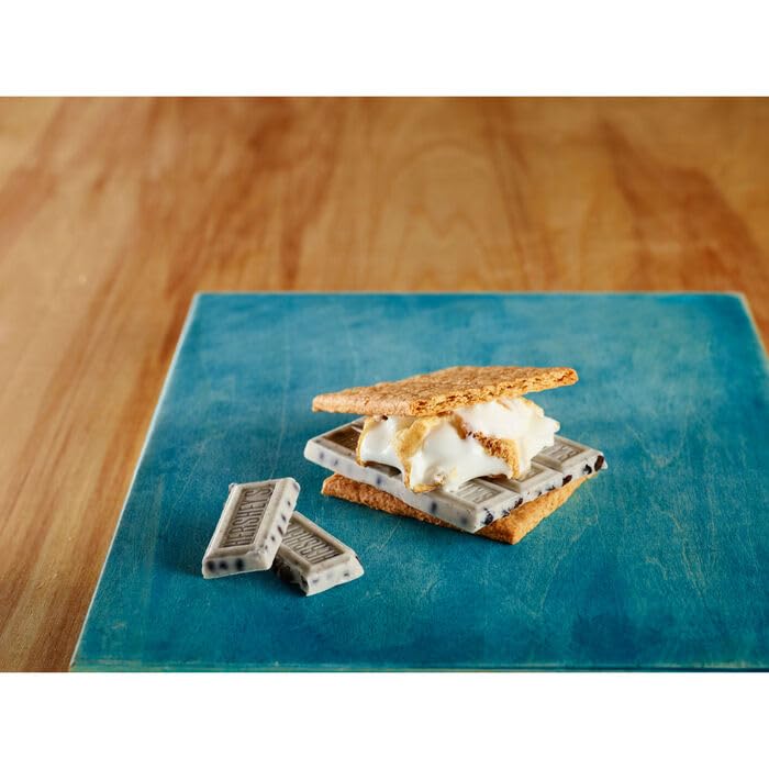 HERSHEY'S COOKIES 'N' CREME King Size Candy, Bulk, Individually Wrapped, 2.6 oz Bars (18 Count)