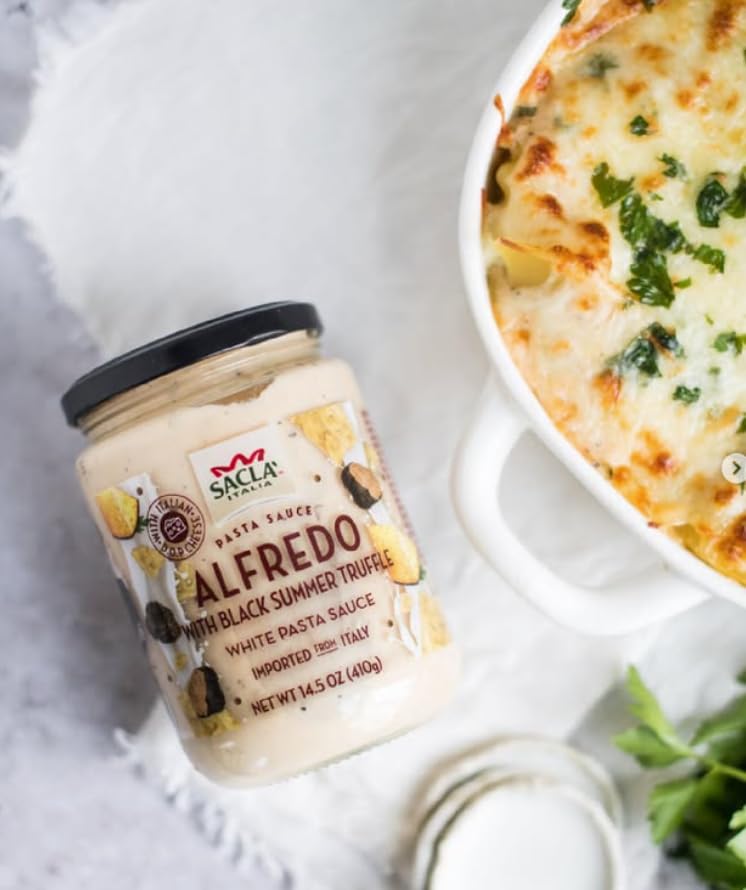 SACLA Alfredo Sauce with Truffle | Creamy Italian White Pasta Sauce with Italian Cheese & Gourmet Truffle | 14.5 oz Glass Jar | Imported from Italy