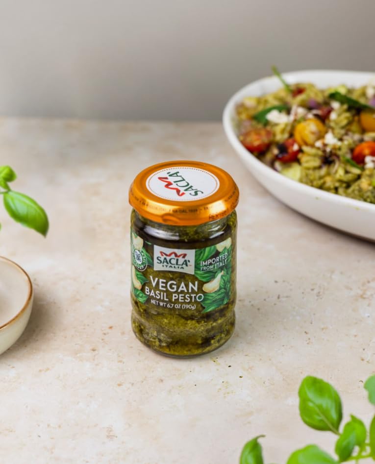 SACLA Vegan Basil Pesto alla Genovese | Dairy-Free Pesto Sauce made from Fresh Italian Basil & Cashews | 6.7 oz Glass Jar | Non-GMO, Plant-Based |