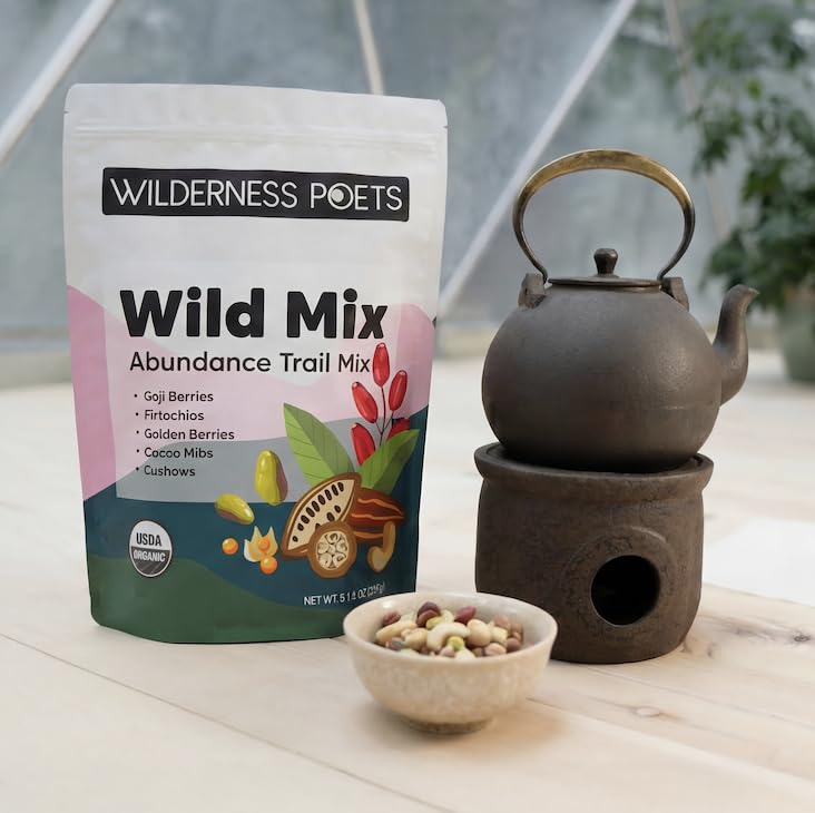 Wilderness Poets, Abundance Wild Mix - Organic Raw Superfood Blend (2 Pound) Cashew, Pistachio, Goji Berry, Cacao, Golden Raisin, Golden Berry Trail