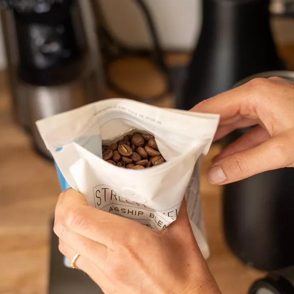 Verve Coffee Roasters | Streetlevel Whole Bean Coffee | Flagship Latin American Espresso Blend | Clementine, Red Apple & Honeycomb | Washed Process