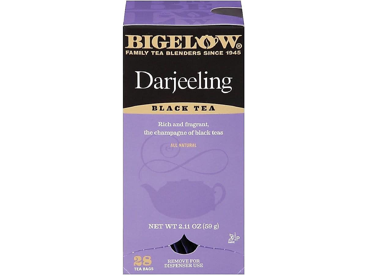 Bigelow Darjeeling Blend Tea 28-Count Box (Pack of 1) Full Caffeine Premium Black Tea Bold and Antioxidant-Rich Full Caffeine Black Tea in