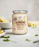 SACLA Alfredo Sauce with Roasted Garlic | Creamy Italian White Pasta Sauce with Cheese, Butter & Slow-Roasted Garlic | 14.5 oz Glass Jar | Imported
