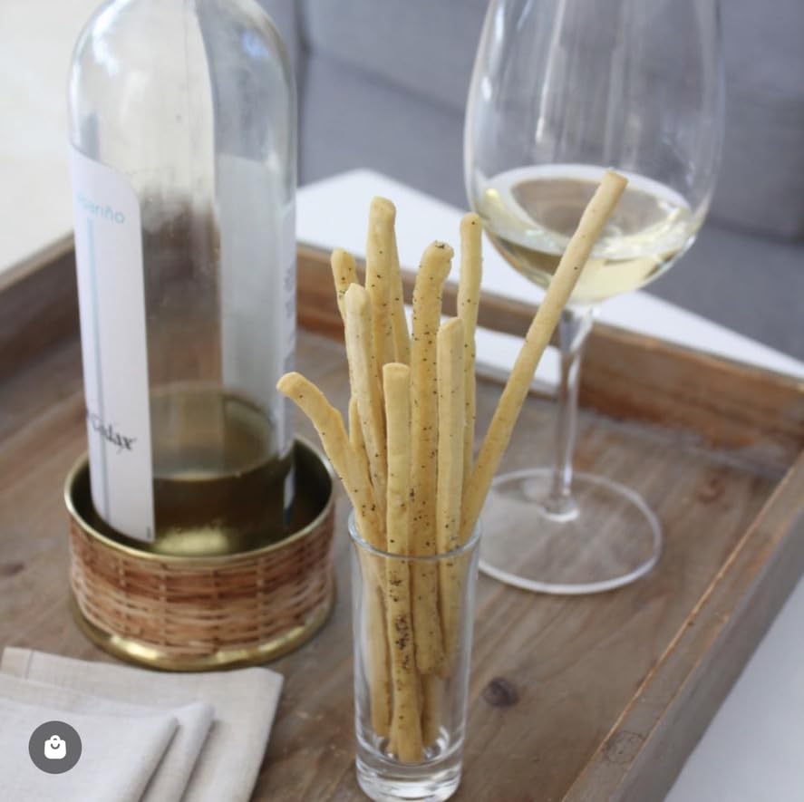 JENNIFERS HOMEMADE Salt & Pepper Breadsticks, VEGAN All Natural, Made with extra virgin olive oil, Crunchy and delicious snack, 5 OZ