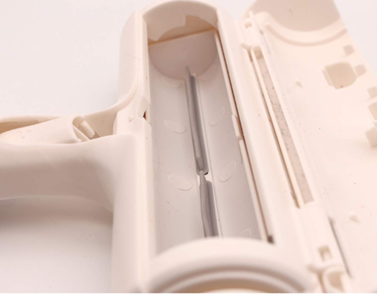DadaA Pet Hair Remover Brush,Reusable Lint Remover Remove Hair from Furniture, Carpets, Bedding