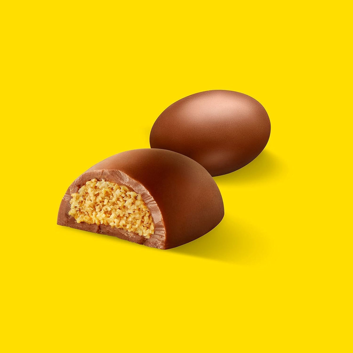 Resse's Peanut Butter Easter Half-Eggs - 2 lb Bulk Milk Chocolate Gift Bag - Individually Wrapped Festive Candy - Creamy Peanut Butter Filled