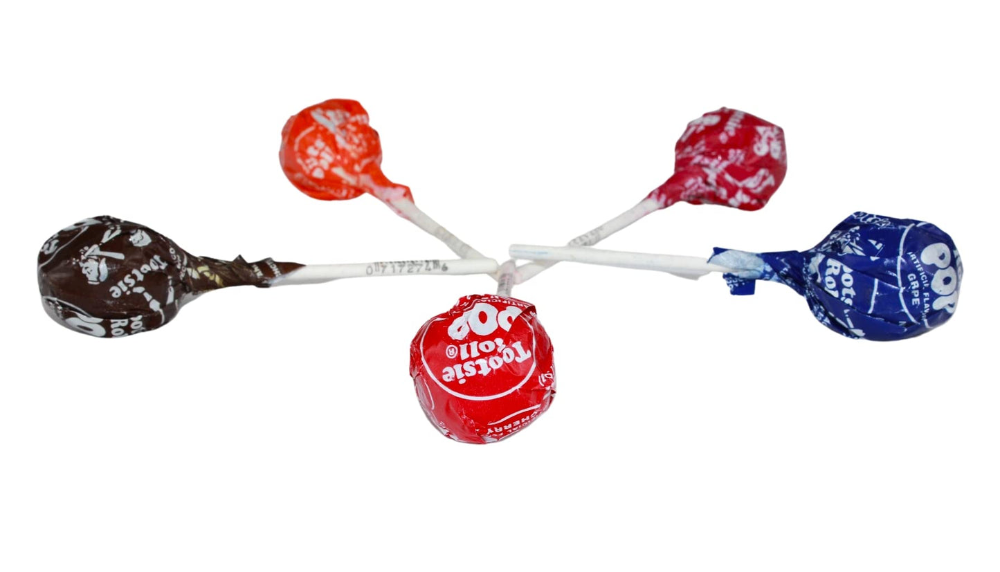 Assorted Assorted Fruit Flavored Tootsie Roll Pops- America's Favorite LolliPop with Chocolately Center- Classic, Bulk Sizes, Variety Pack (3 Pound)