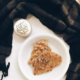 AvenueSweets - Handcrafted Old Fashioned Dairy Free Vegan Nut Brittle - 7 oz Box - Pecan