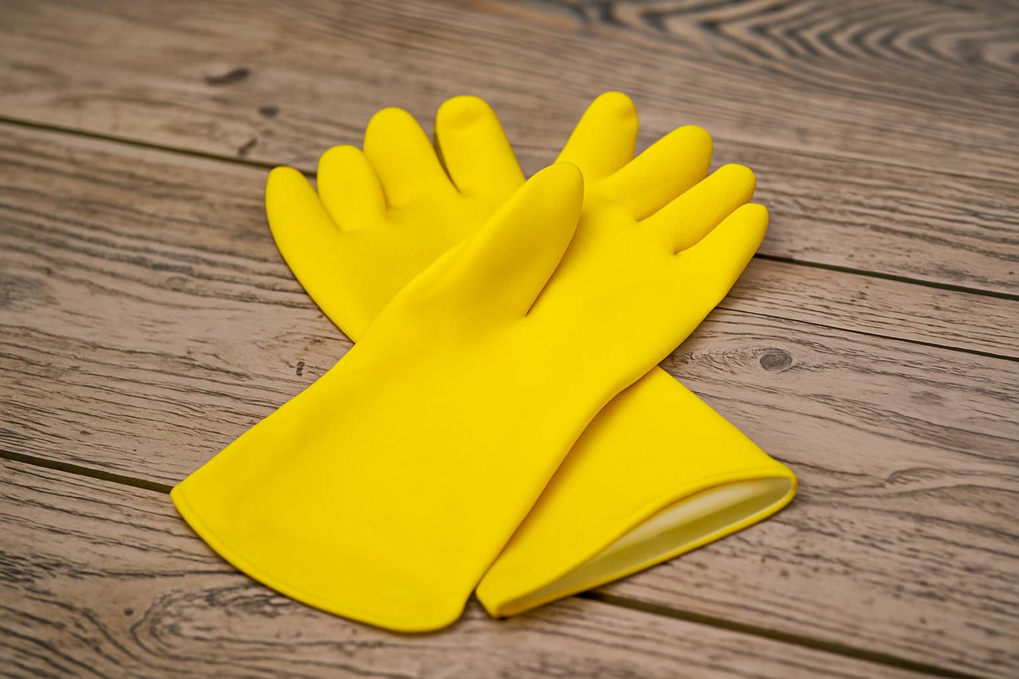 GUBBERLOVES Rubber Gloves for Children Gardening & Washing up Designed for Children - Kids Gloves that fit properly - (PLAIN XS - 6-9 YEARS)