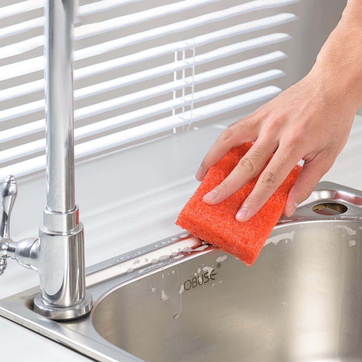 Griddle Cleaning Pads for Blackstone Flat Top, Non-Scratch Grill Scrub Pads, Bathroom Scrubbing Pads, Pool Scrub Brush, Shower Tile (22 Pads + Handle)