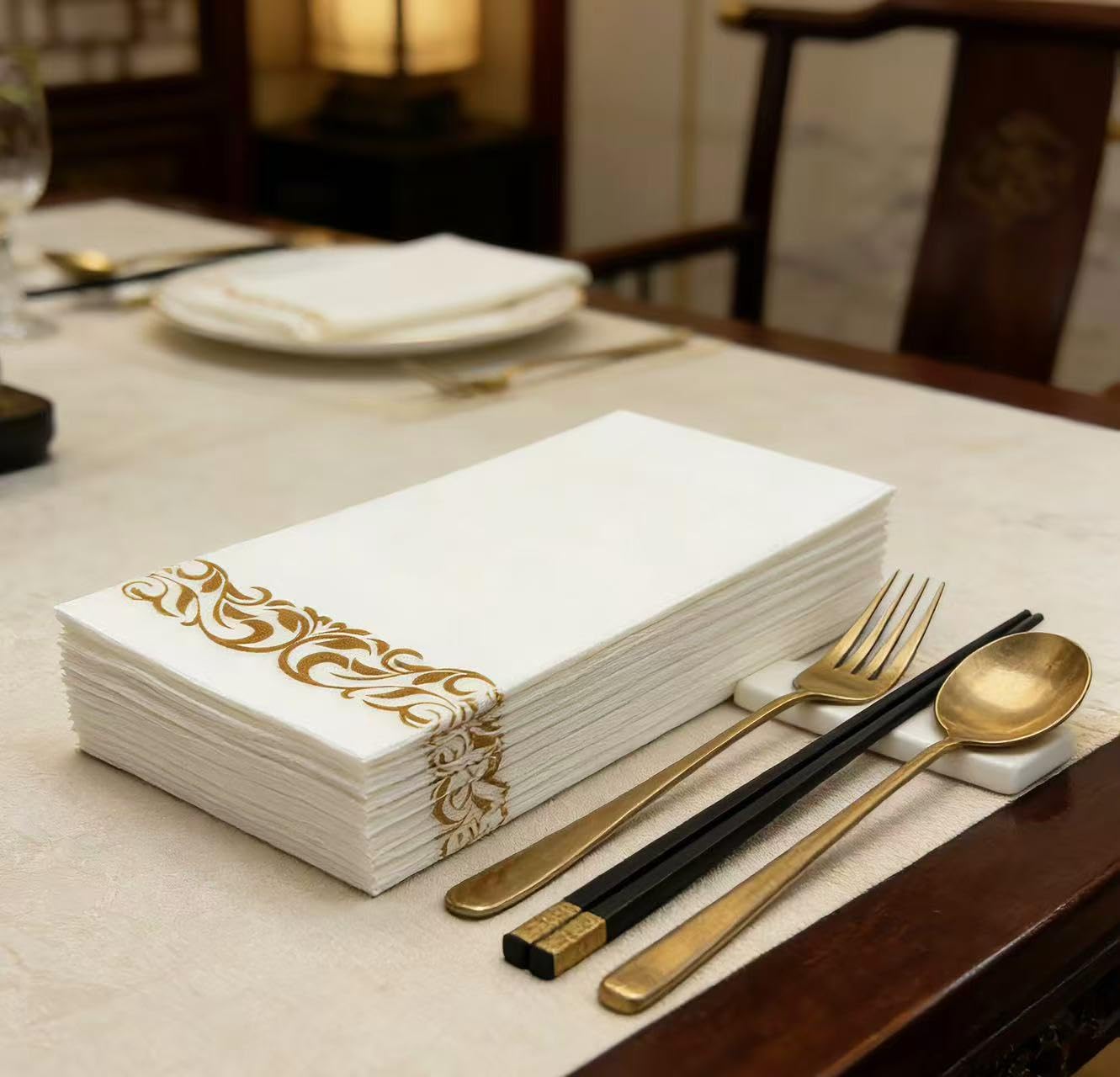 Softure 50 pack Airlaid Gold Paper Napkin, Linen Feel Dinner Napkin, Soft Absorbent Disposable Napkin, Cloth-Like Paper Hand Towel, Decorative Napkins