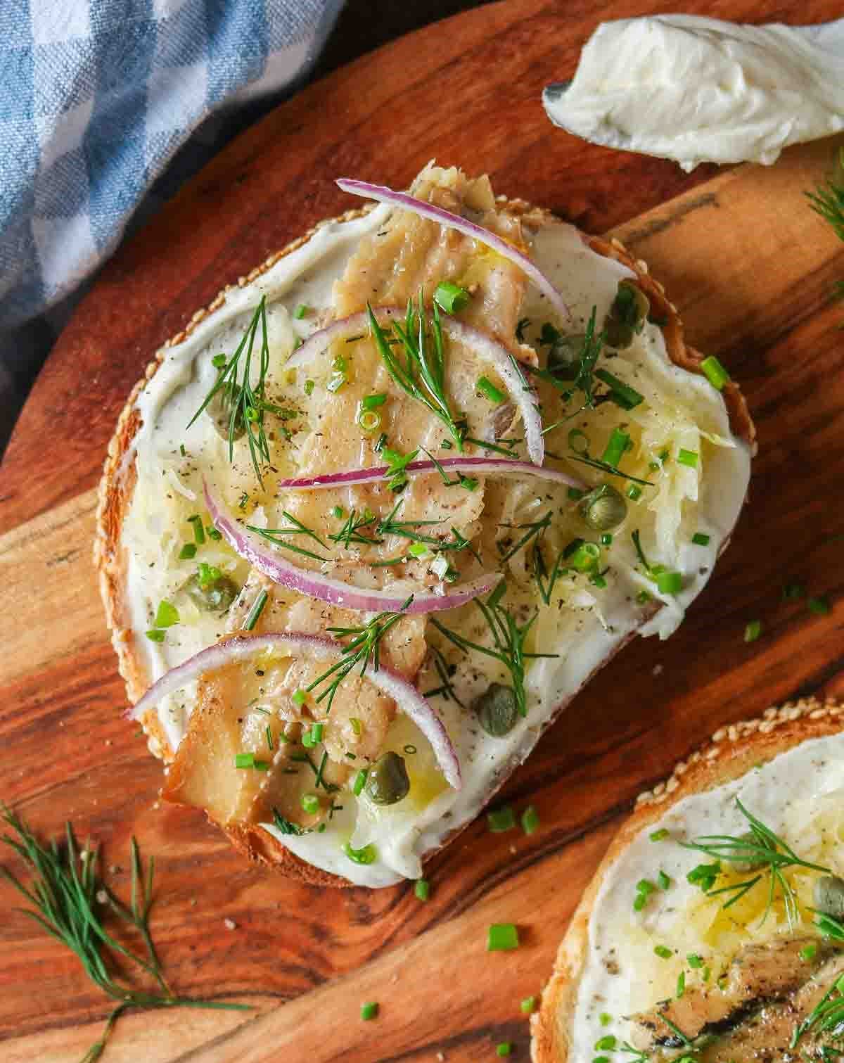 Bar Harbor Natural Smoked Wild Kippers, 6.7 oz (190g) | Naturally Wood Smoked | Ready to Eat | Naturally Rich in Omega-3 | EZ-Open, BPA-NI Lined Can