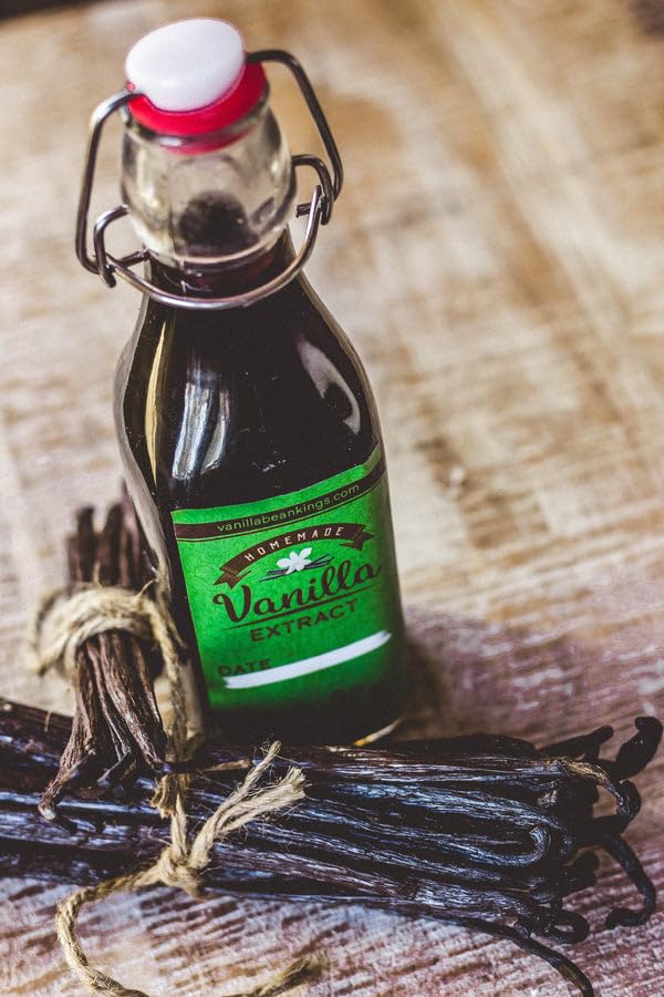 25 Vanilla Beans Whole Grade A Vanilla Pods for Homemade Vanilla Extract, Baking, Ice Cream, Flavoring, & Vanilla Powder - Democratic Republic