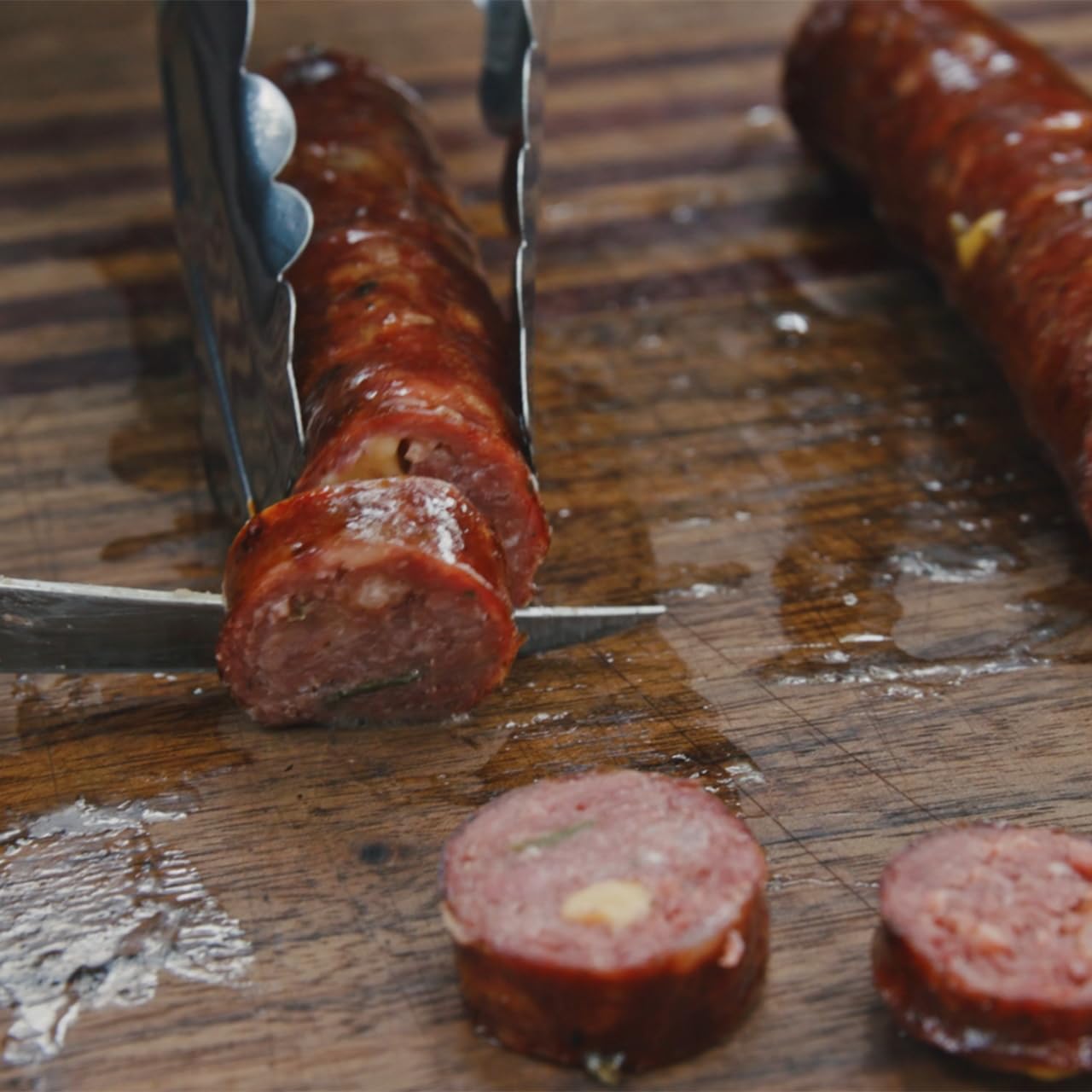 Bearded Butchers Jalapeño Cheddar Smoked Sausage DIY Kit - Bold & Spicy Flavor with High-Temp Cheddar Cheese, Hickory Smoke Powder, & 32mm Smoked