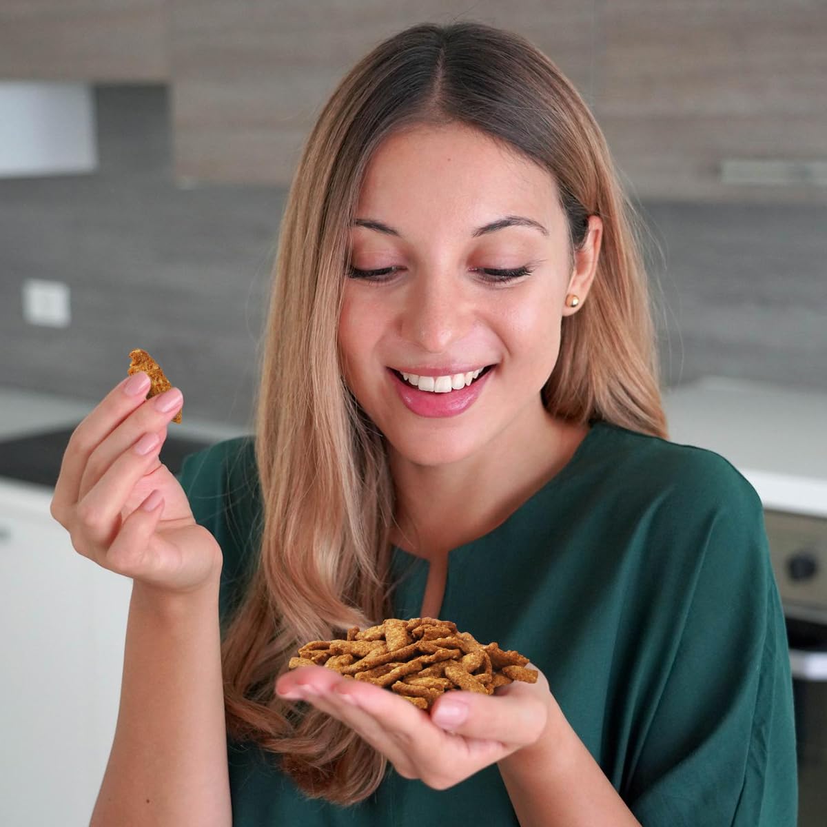 TIVOZY Sesame Sticks Original - Delicious and Fresh Gourmet Seed Snacks with the Perfect Mix of Roasted and Salty Flavor for Midday Snacking, Office