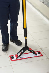 Rubbermaid Commercial Products 18 inch Adaptable Flat Mop Microfiber Pad, Red, for Janitorial/Professional Cleaners and Light-Duty Cleaning/Mopping