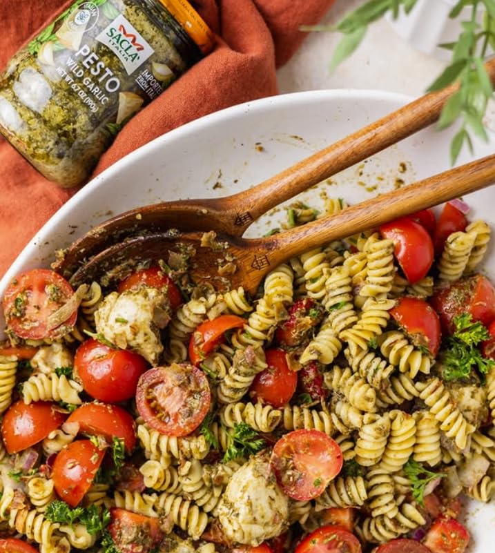 SACLA Wild Garlic Pesto Sauce | Basil & Wild Garlic Italian Pesto with Parmigiano Reggiano & Pecorino Romano Cheeses | 6.7 oz Glass Jar | Non-GMO