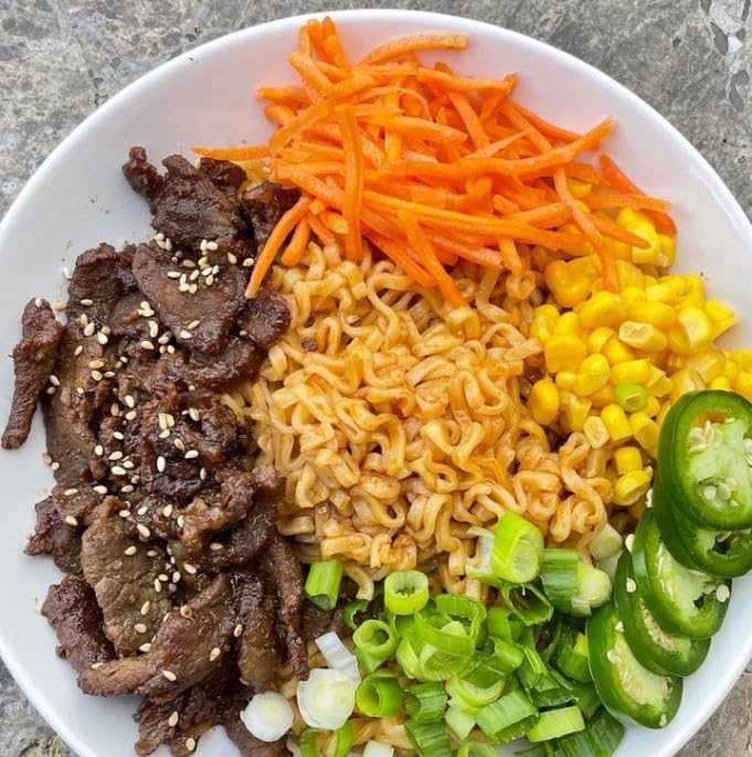 ABC Spicy Beef Street Noodles, 12.3 Oz (Pack of 8), Hot & Spicy Stir-Fry Instant Ramen, 8g Protein, No MSG, No Artificial Flavors or Colors, Halal