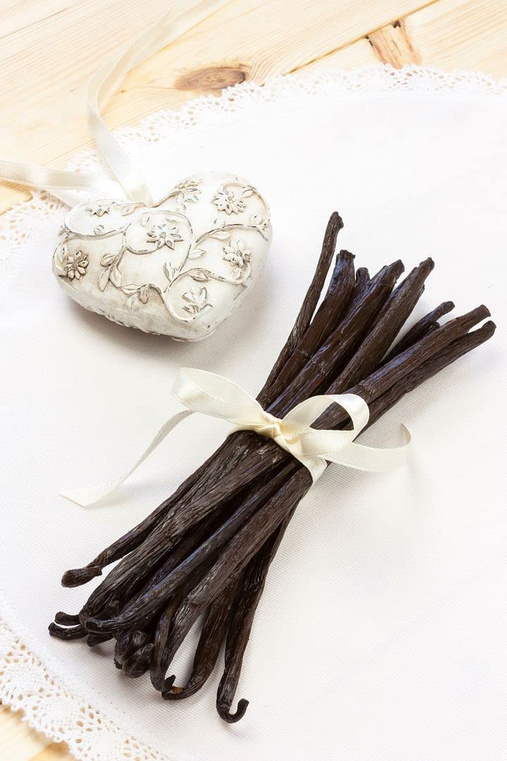 Ecuadorian Vanilla Beans Whole Grade A Vanilla Pods for Homemade Vanilla Extract, Baking, Ice Cream, Flavoring, & Vanilla Powder (25 Pack)