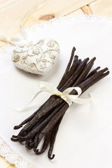 Ecuadorian Vanilla Beans Whole Grade A Vanilla Pods for Homemade Vanilla Extract, Baking, Ice Cream, Flavoring, & Vanilla Powder (4 Ounce)