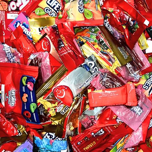 Assorted Candy Mix - 2 lbs, Individually Wrapped Mini Candies - Fruity, Chewy, Sour & Sweet - Bulk Candy for Parties, Halloween, Piñata, Goodie Bags