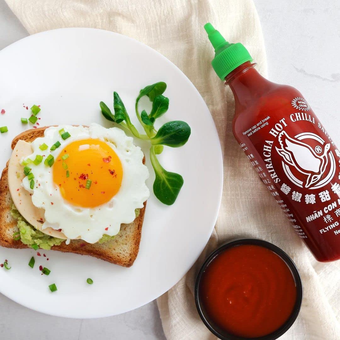 Uni-Eagle Salsa de chile Sriracha 815 g