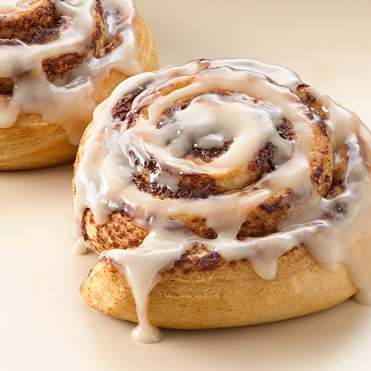 Annie's Organic Cinnamon Rolls with Icing, Refrigerated Dough, 5 Rolls, 17.5 oz