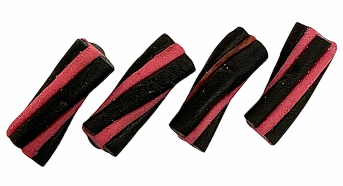 Dulcefina chocolate and Sweets, Finnish Strawberry and Licorice twist (2.200 Lbs)