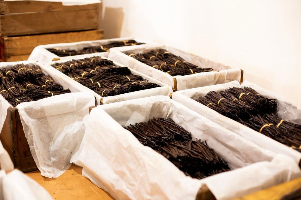 4 oz Burundi Vanilla Beans Whole Grade A Vanilla Pods for Homemade Vanilla Extract, Baking, Ice Cream, Flavoring, & Vanilla Powder