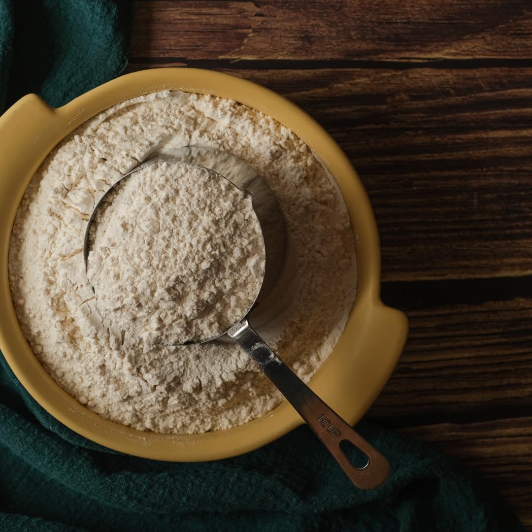 Minimalist Almond Flour, Ideal for Gluten-Free Baking and Cooking, Packaged for Convenience in a Resealable Bag (1 Pound)