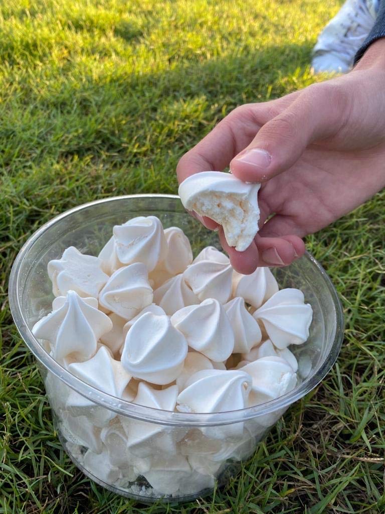 Krunchy Melts Original Meringue Cookies | Vanilla Club Flavor | Only 90 Calories Per Serving | Fat Free, Gluten Free, Dairy Free (7 oz)